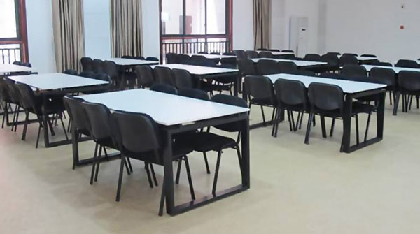 北京大學成都附屬實驗學校課桌椅配套
